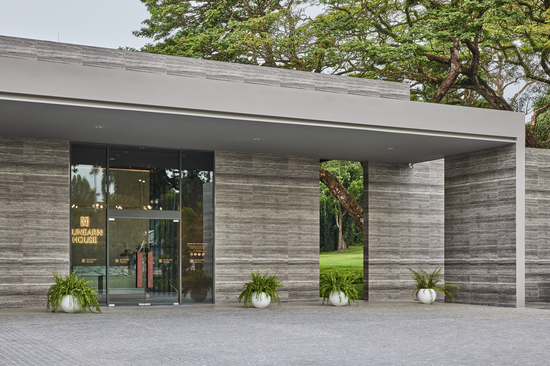 image of DUNEARN HOUSE SHOW GALLERY