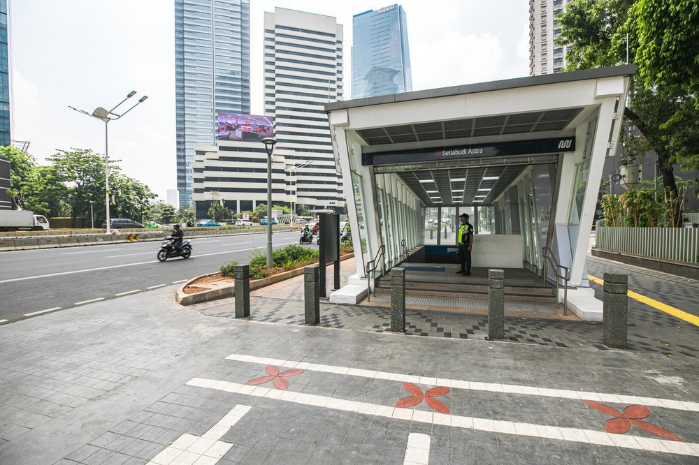 image of JMRT - SETIABUDI ASTRA STATION