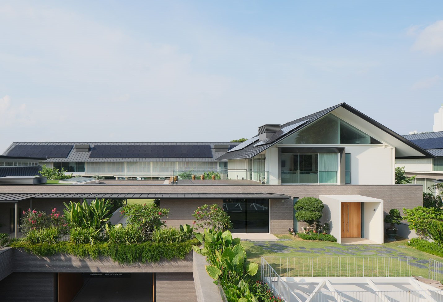 image of LH-ESTATE