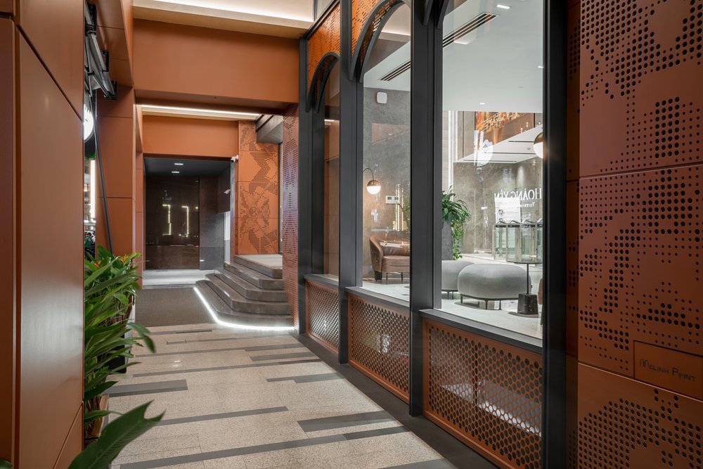 image of MELINH POINT