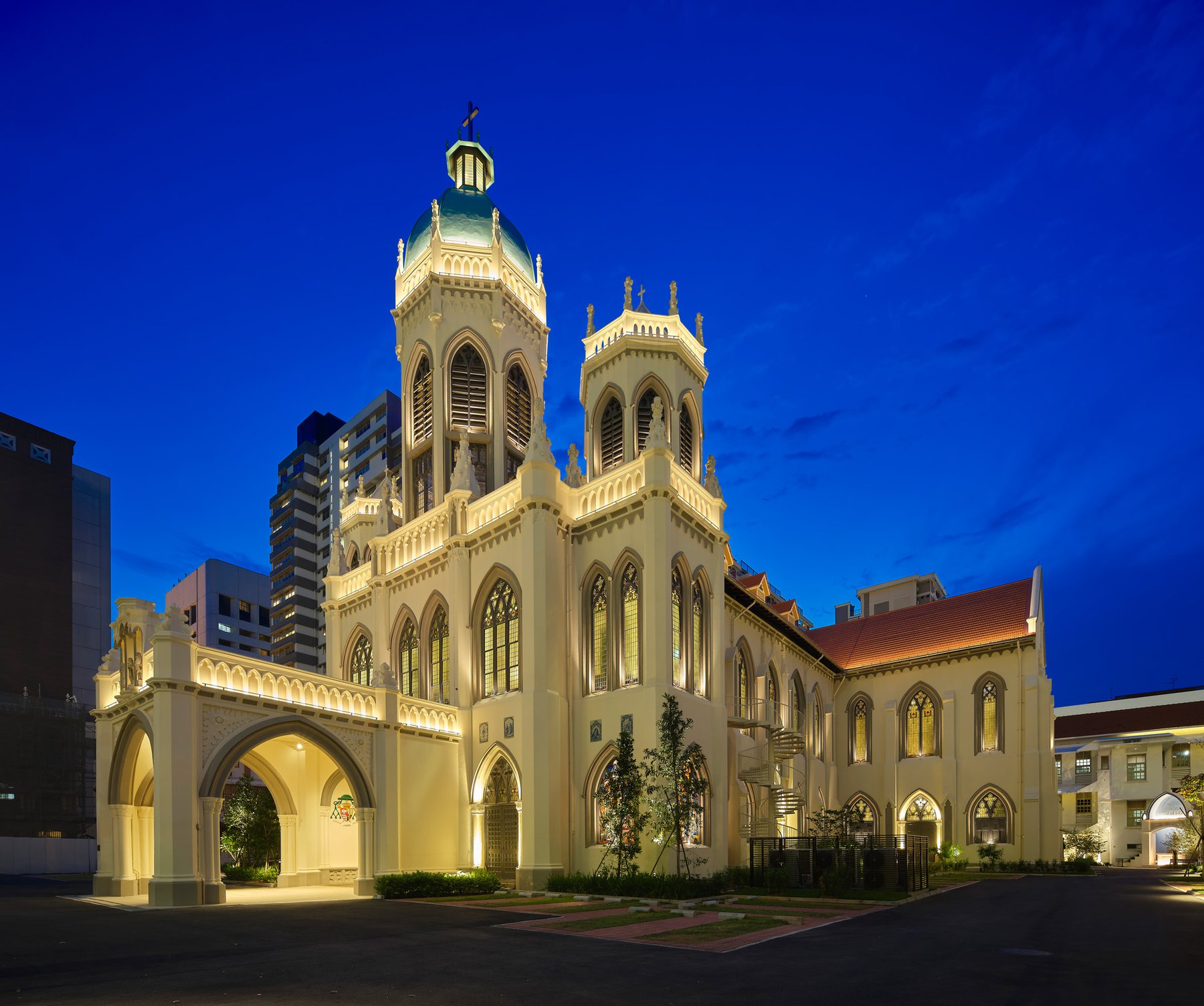 ST JOSEPH'S CHURCH