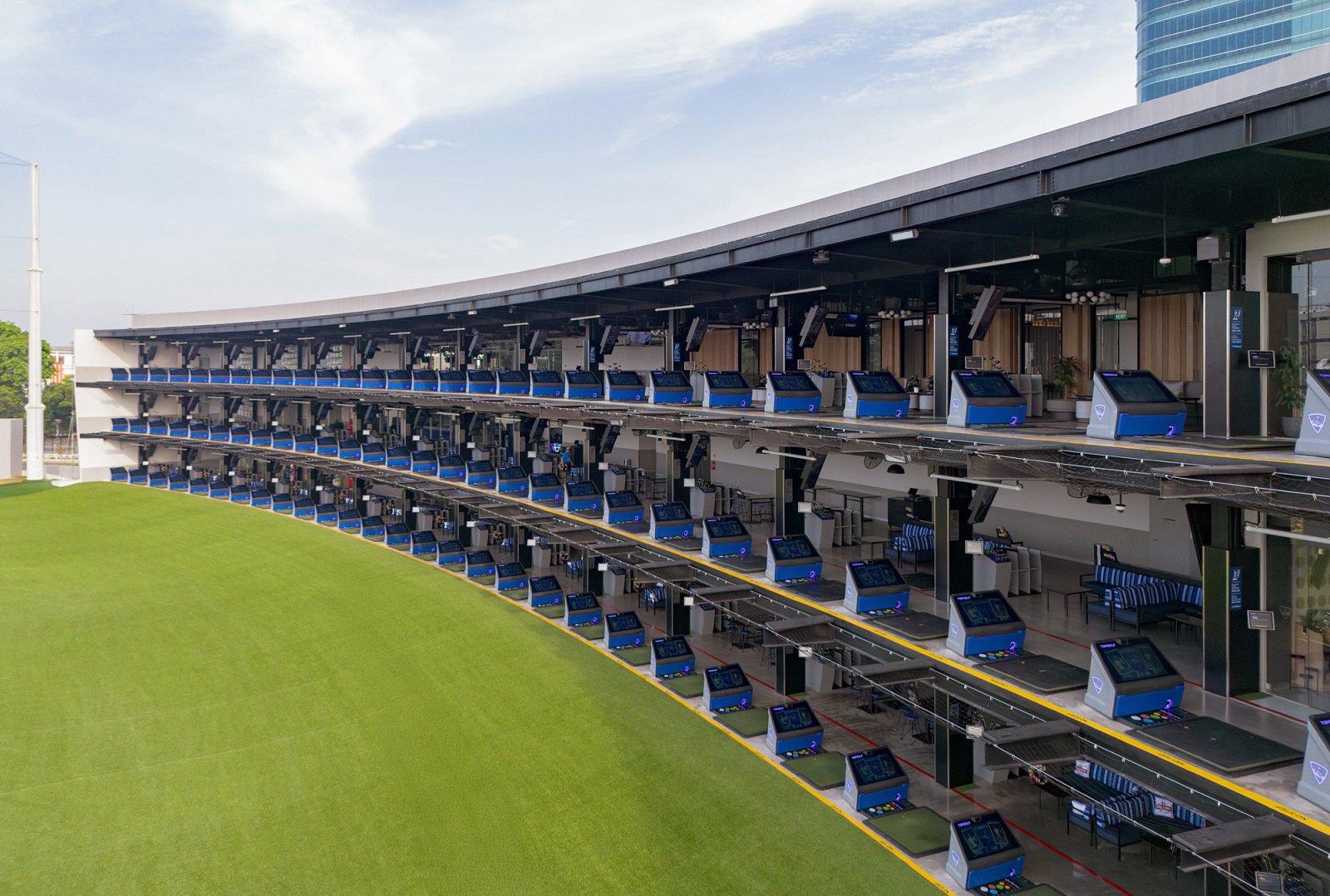 image of TOPGOLF SPORTS & ENTERTAINMENT COMPLEX