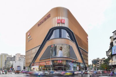 UNIQLO VINCOM PHAM NGOC THACH