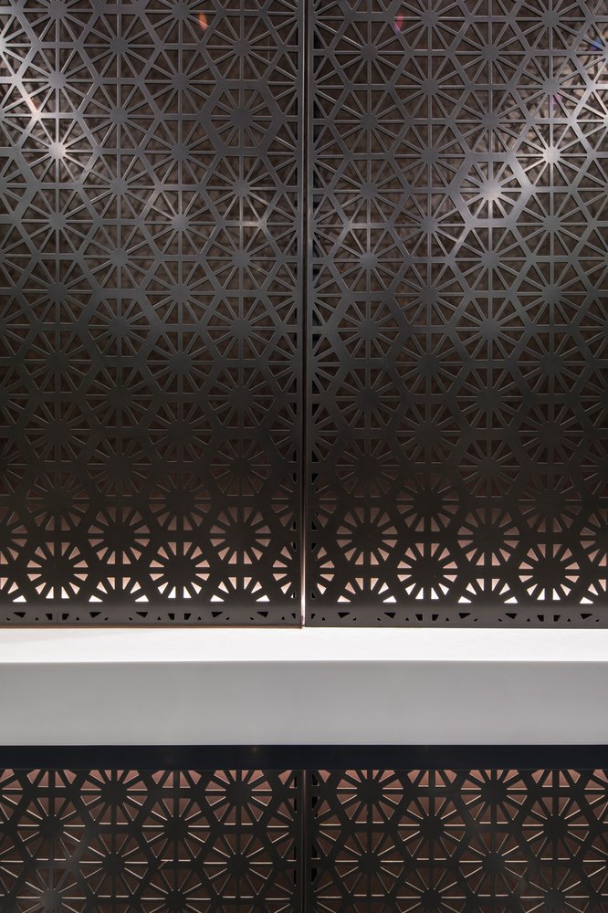 image of V ON SHENTON